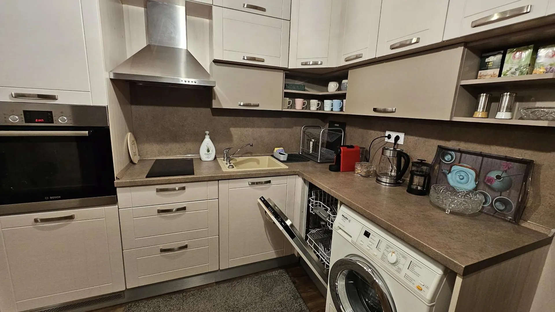 Bright Inn - Holiday & Business Apartment Sofia