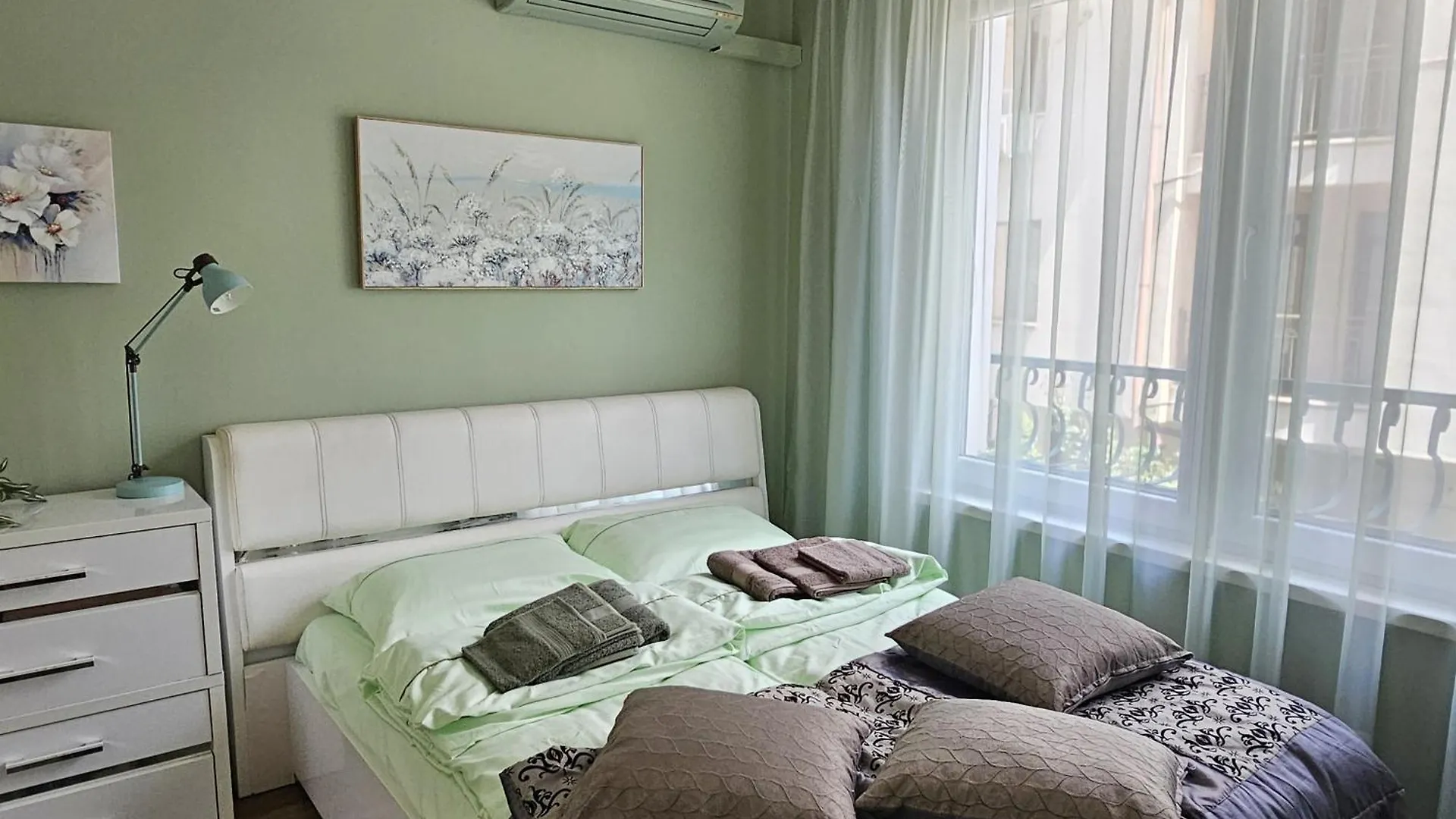 Bright Inn - Holiday & Business Apartment Sofia Bulgaria