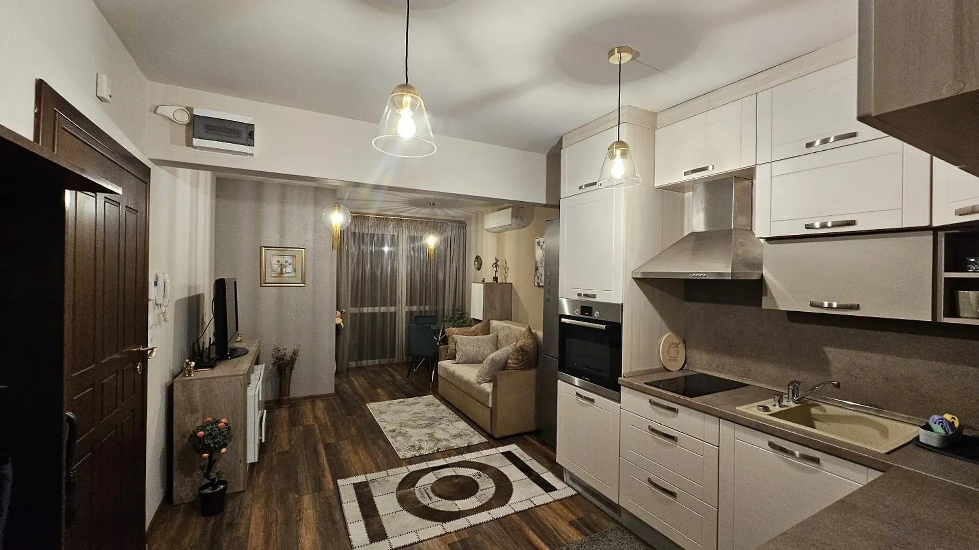Bright Inn - Holiday & Business Apartment Sofia