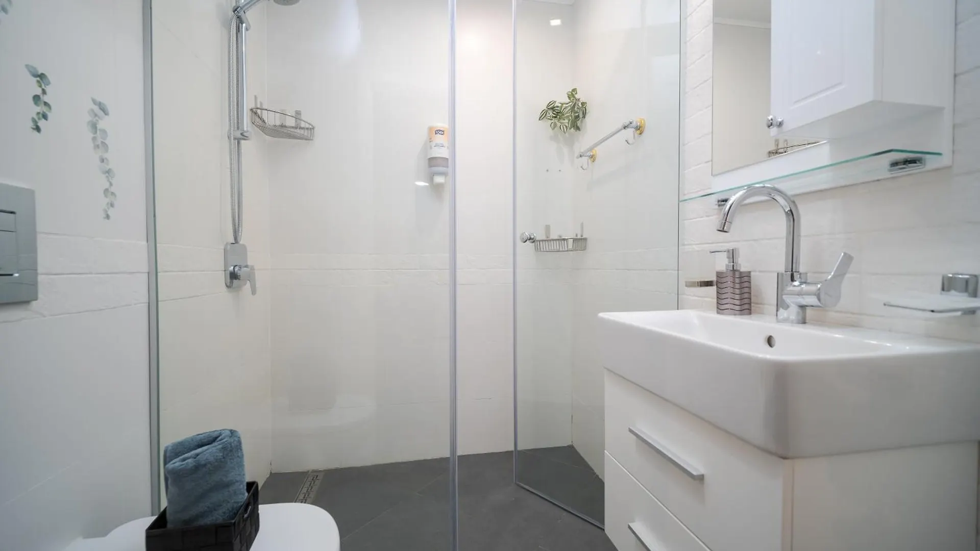 Bright Inn - Holiday & Business Apartment Sofia