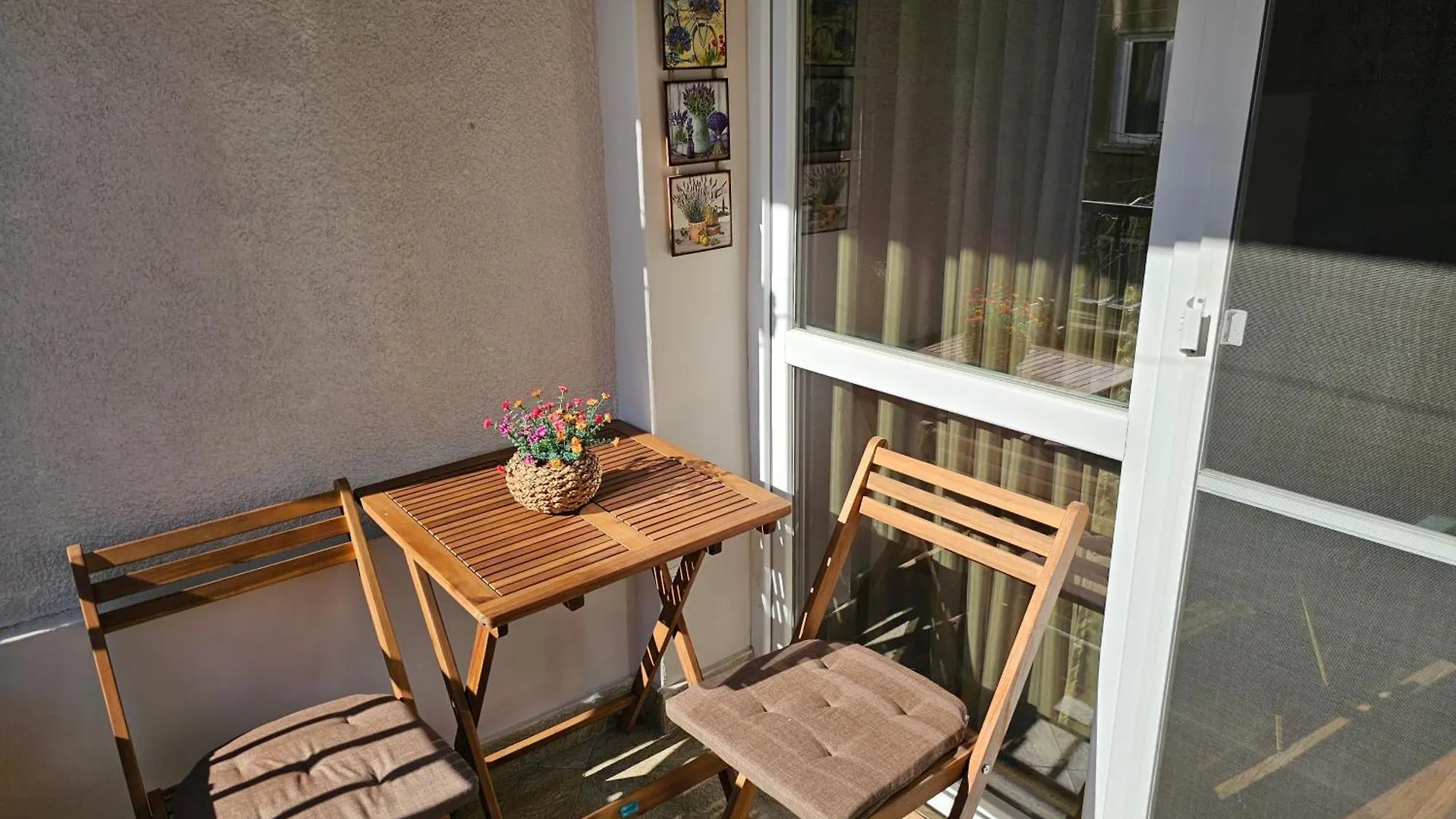 Bright Inn - Holiday & Business Apartment Sofia