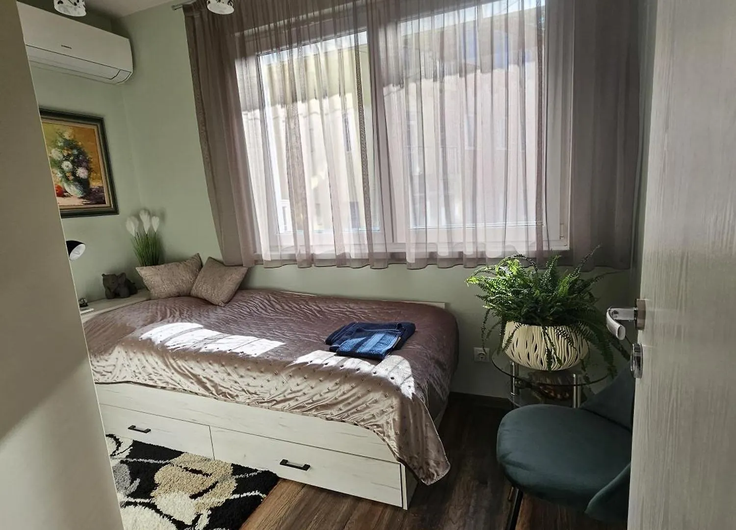 Bright Inn - Holiday & Business Apartment Sofia