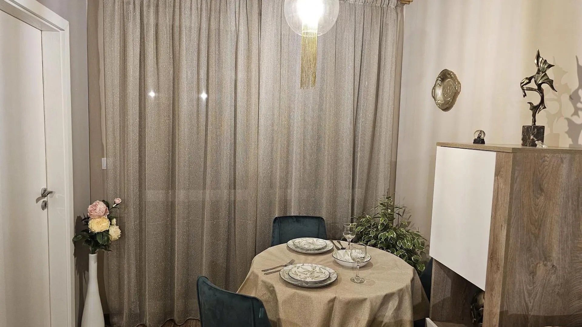 Bright Inn - Holiday & Business Apartment Sofia