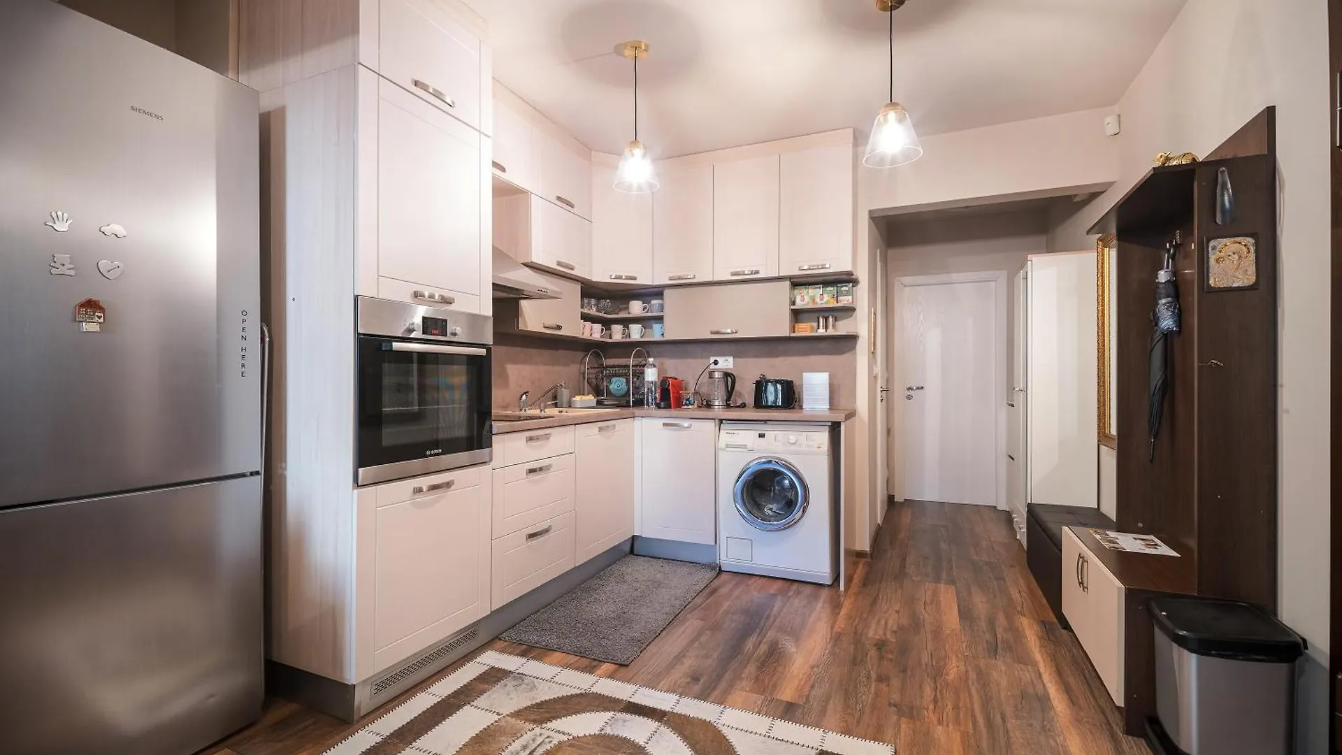 Bright Inn - Holiday & Business Apartment Sofia